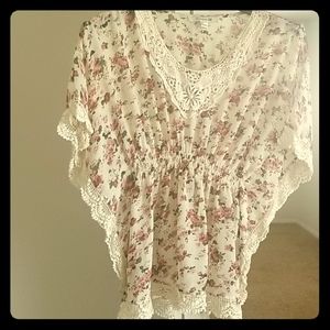 4/$25 Forever 21 flower blouse top